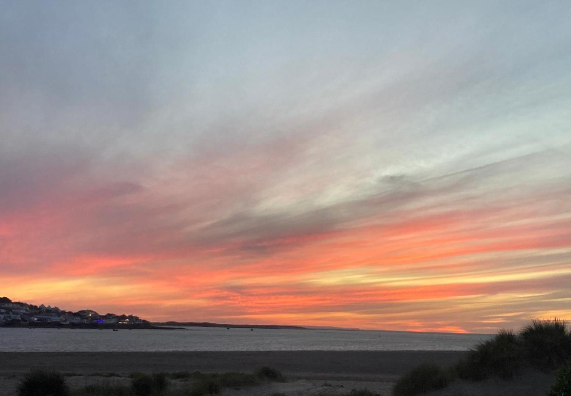 Riversmeet Beach Side Holiday Cottage Instow Exteriör bild